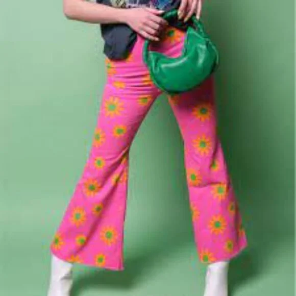 Free People Youthquake Pink Lipstick Combo Cropped Retro Flare Jeans Size 30 NWT - Picture 13 of 15